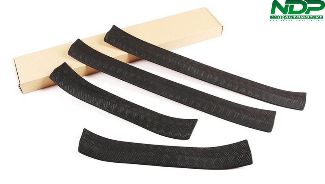Chequer Plate Door Shut Protector - Fits Defender 110/130 2020+
