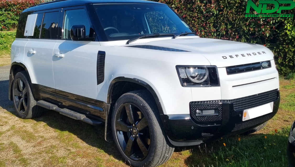 Premium Side Steps - Fits Defender 110