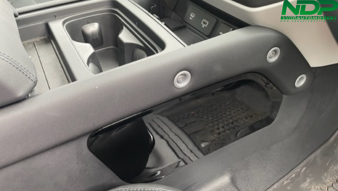 Centre Console Side Trim Gloss Black - Fits Defender 2020+