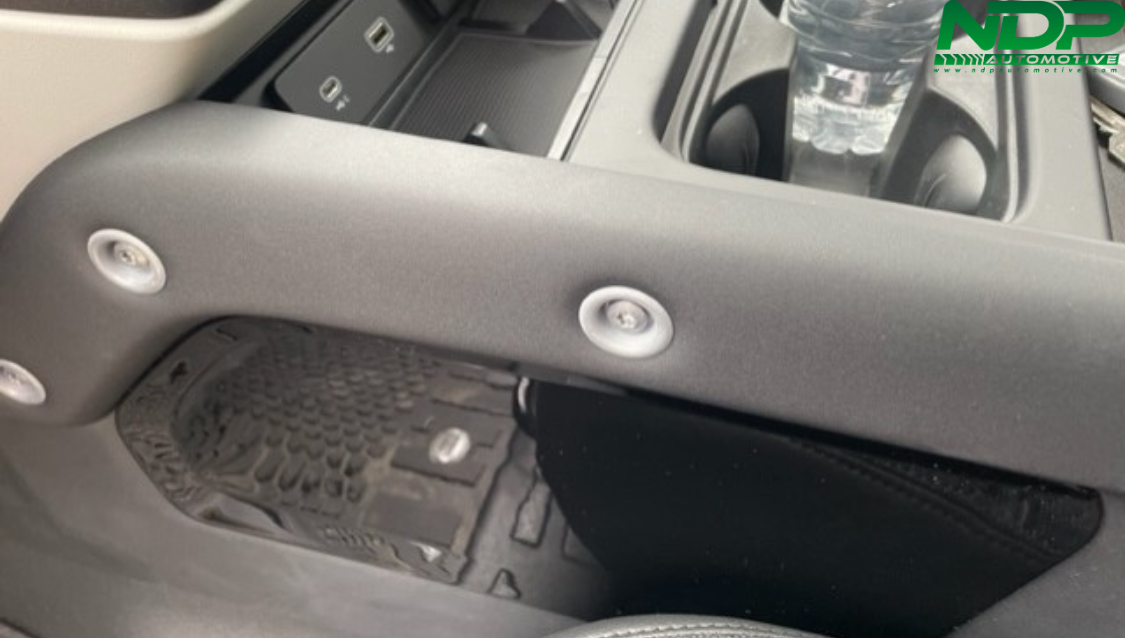 Centre Console Side Trim Gloss Black - Fits Defender 2020+
