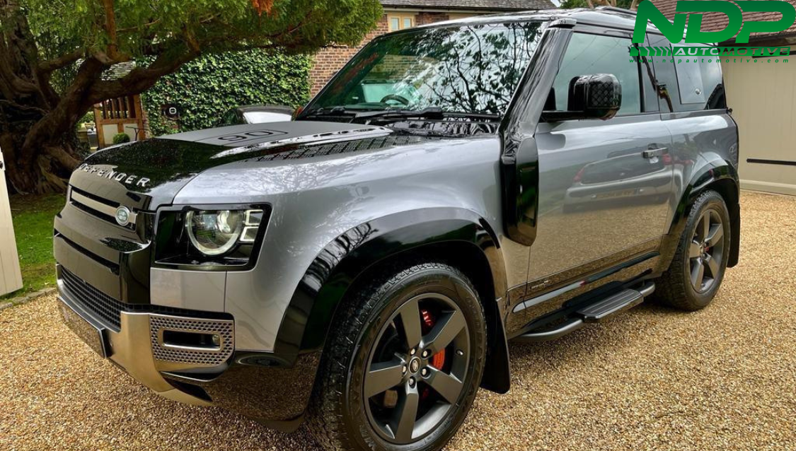 Gloss Black Raised Air Snorkel - Fits 2020+ Defender 90/110/130