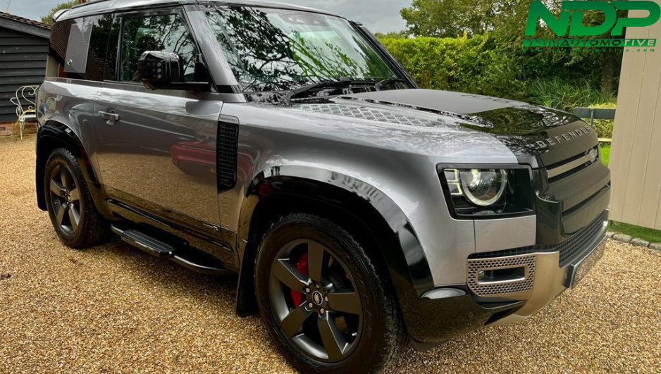 Gloss Black Wide Arch Kit - Fits 2020+ Defender 90