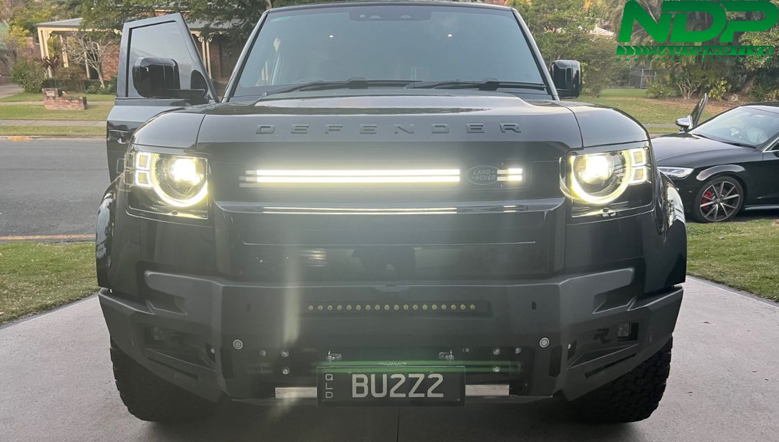 Dynamic Sweep LED Grille - Fits Defender 2020+ 90/110/130