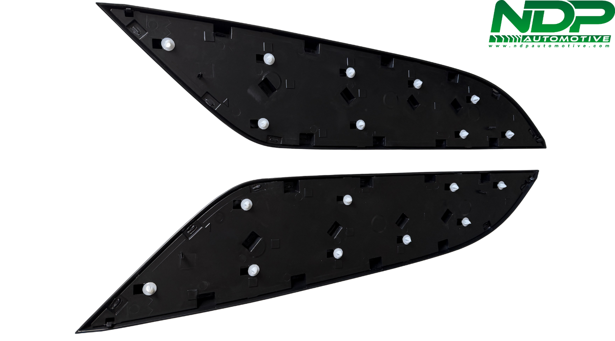 Gloss Black Bonnet Vent - Fits Defender 2020+